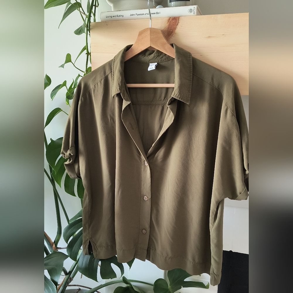 Women's blouse